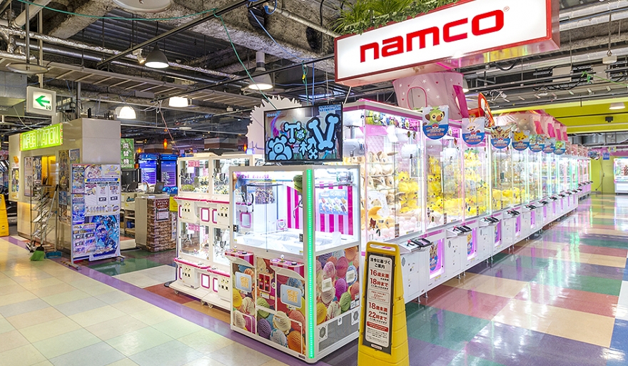 総数100台以上のクレーンゲームコーナー Namco 新着情報 博多バスターミナル