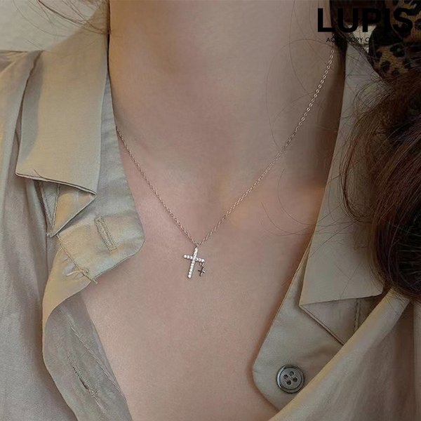 ⭐︎大人気クロスモチーフアクセサリー⭐︎